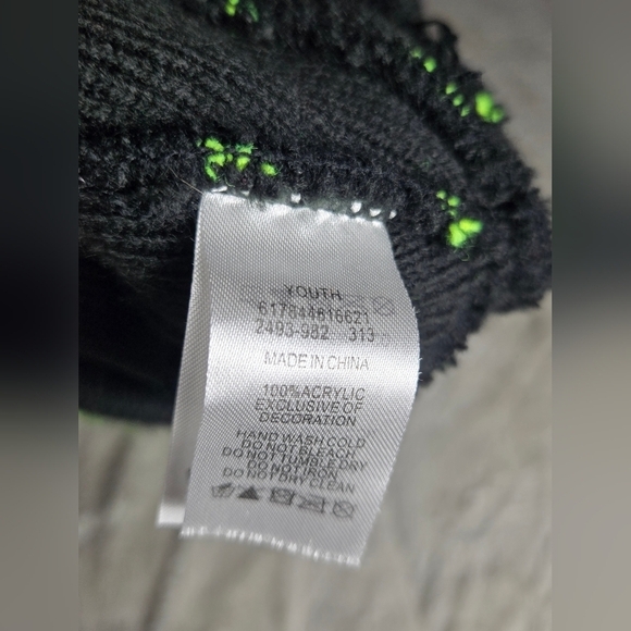 Youth Kid's Nike Striped Beanie, One Size - Picture 2 of 2